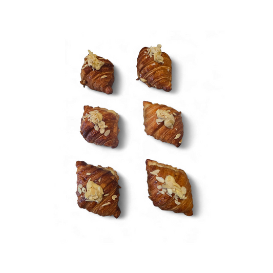 6 croissants aux amandes surgelés à cuire